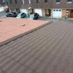 Expert rénovation complète d’une toiture avec tuiles decra galvanisé Pose de demis chevron pose d’une isolation en 45mm pose d’écran sous toiture pose de contre liteaux pose de liteaux puis pose de la tuiles devra galvanisé a Fosses 95470 - realisation professionnelle