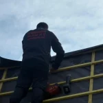 rénovation complète d’une toiture avec tuiles decra galvanisé Pose de demis chevron pose d’une isolation en 45mm pose d’écran sous toiture pose de contre liteaux pose de liteaux puis pose de la tuiles devra galvanisé Fosses 95470 - photo 7
